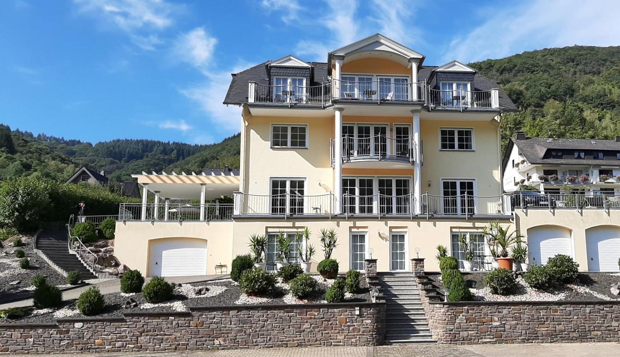 Residenz Moselstausee Sankt Aldegund Buitenkant foto